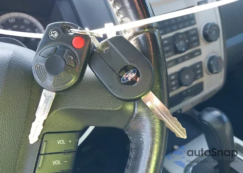 2009 Ford Escape Xlt из США, поврежденный, VIN 1FMCU03709KB26723